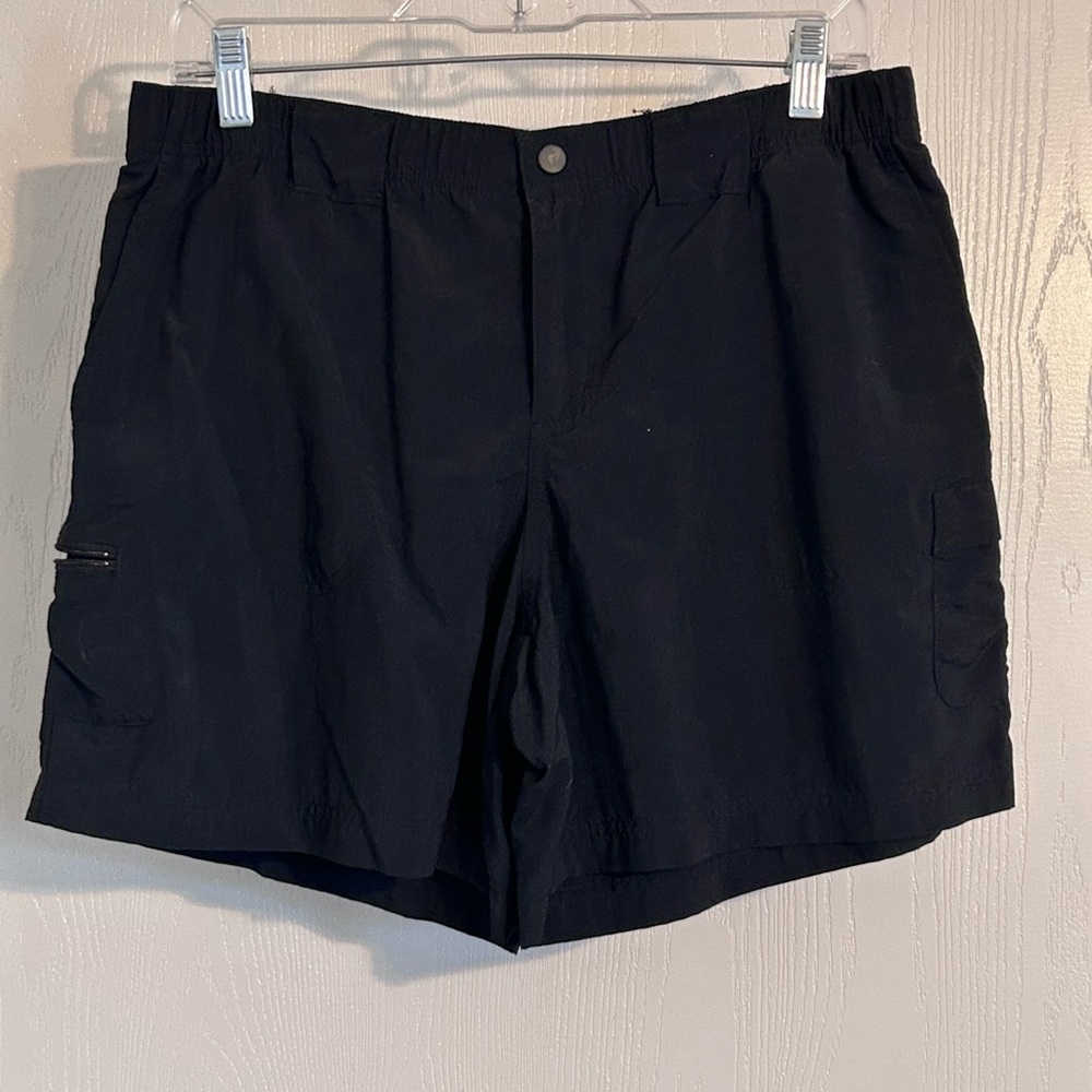 Columbia Men's Dark Cargo Shorts